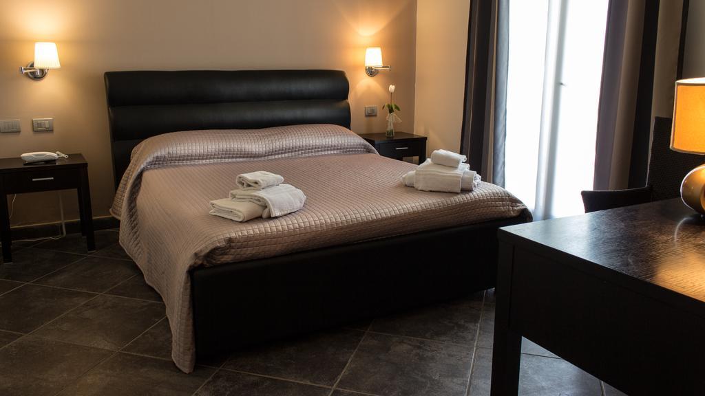 Hotel La Cavalera Augusta Luaran gambar