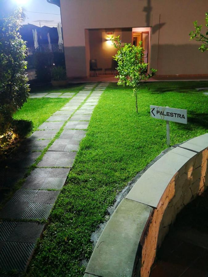 Hotel La Cavalera Augusta Luaran gambar