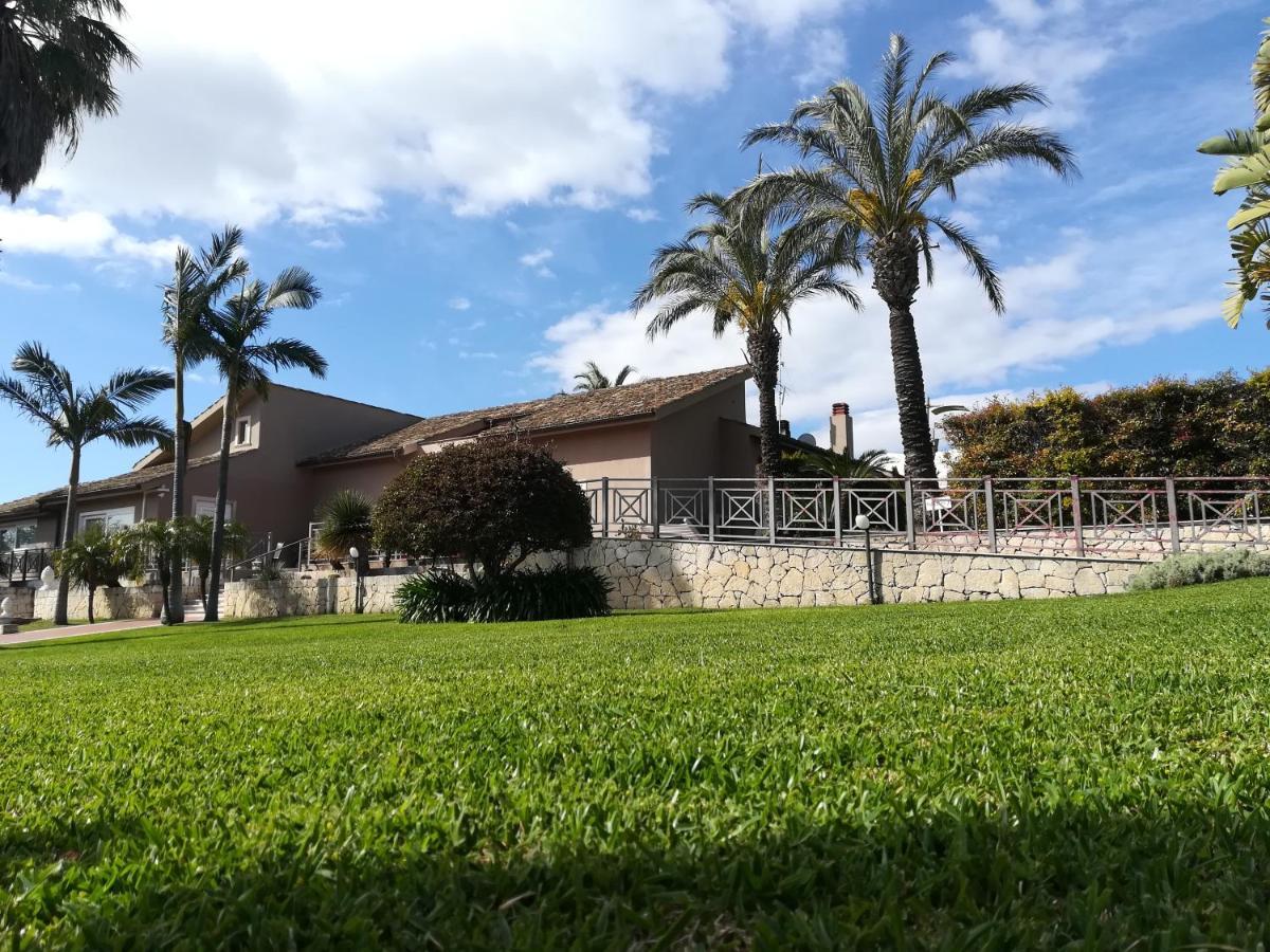 Hotel La Cavalera Augusta Luaran gambar